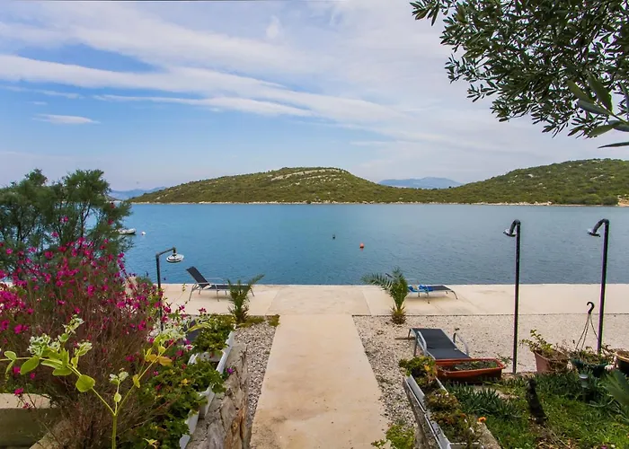 Adria Maja Luka Dubrava * Putniković